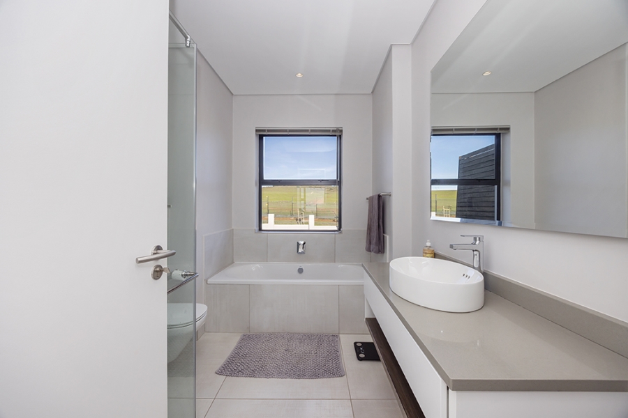 4 Bedroom Property for Sale in Clara Anna Fontein Western Cape